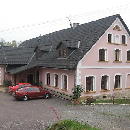 Červený Kostelec 佩斯库餐厅旅馆酒店 外观 照片