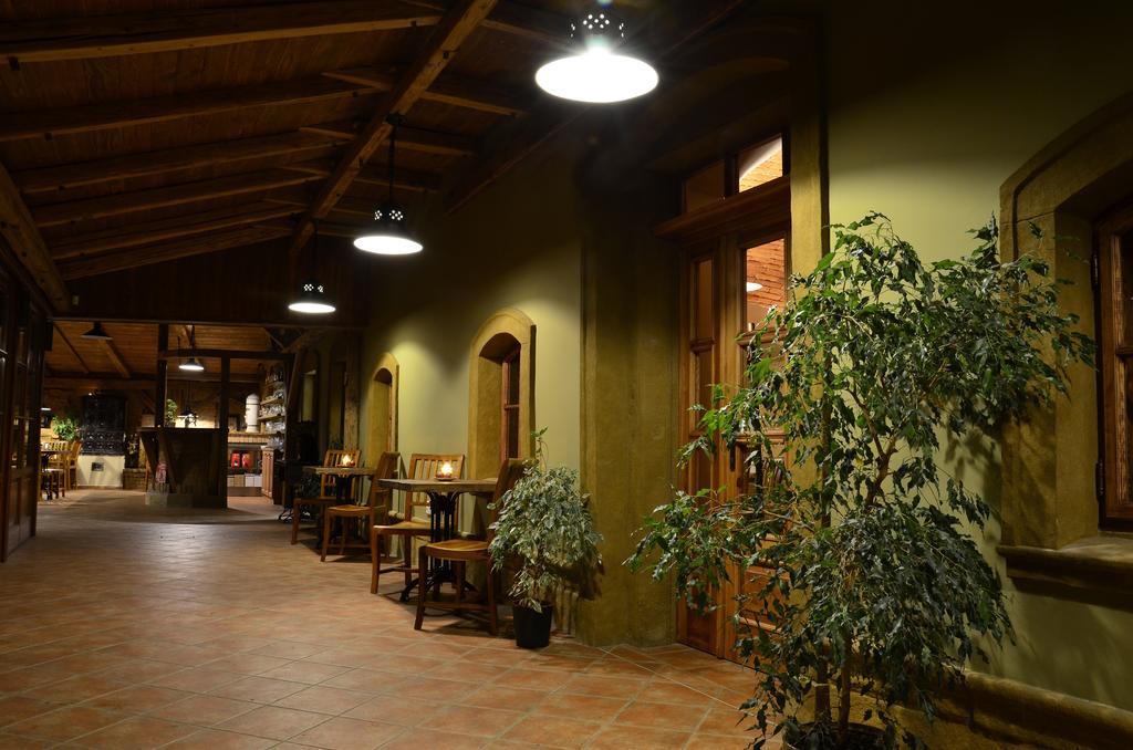 Červený Kostelec 佩斯库餐厅旅馆酒店 外观 照片
