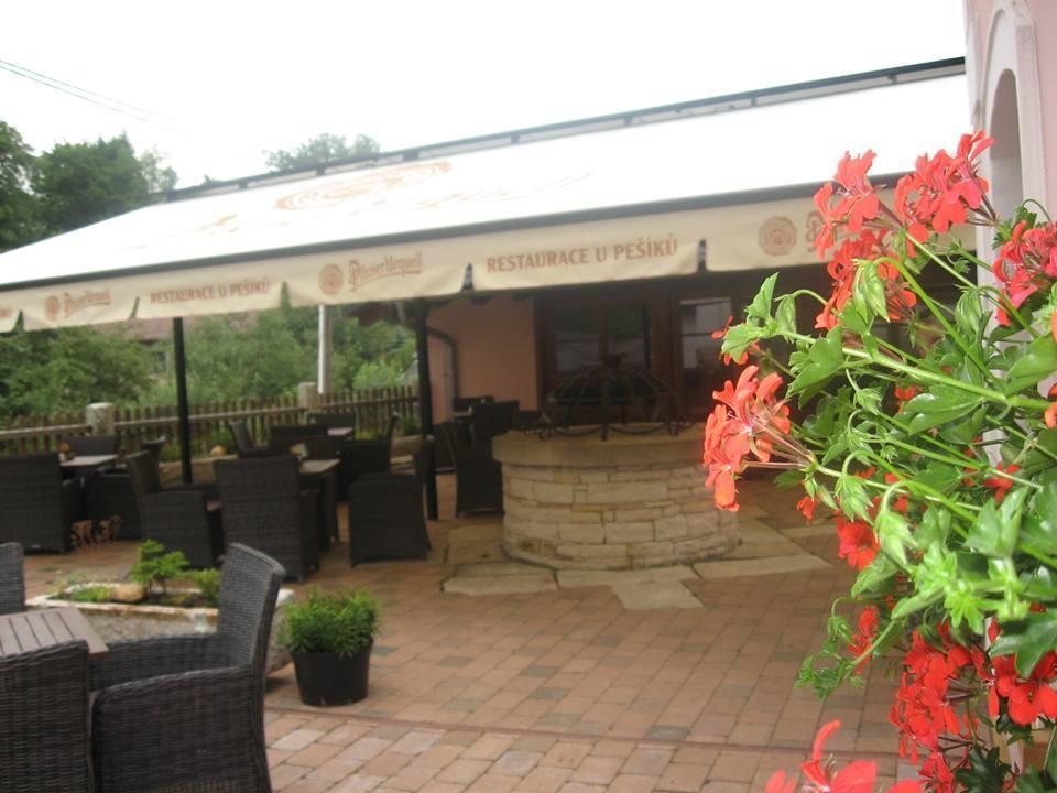 Červený Kostelec 佩斯库餐厅旅馆酒店 外观 照片